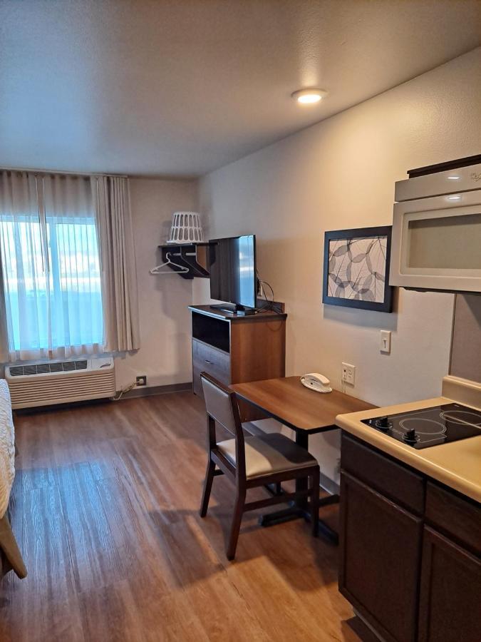Woodspring Suites Fargo North Near Ndsu Eksteriør bilde