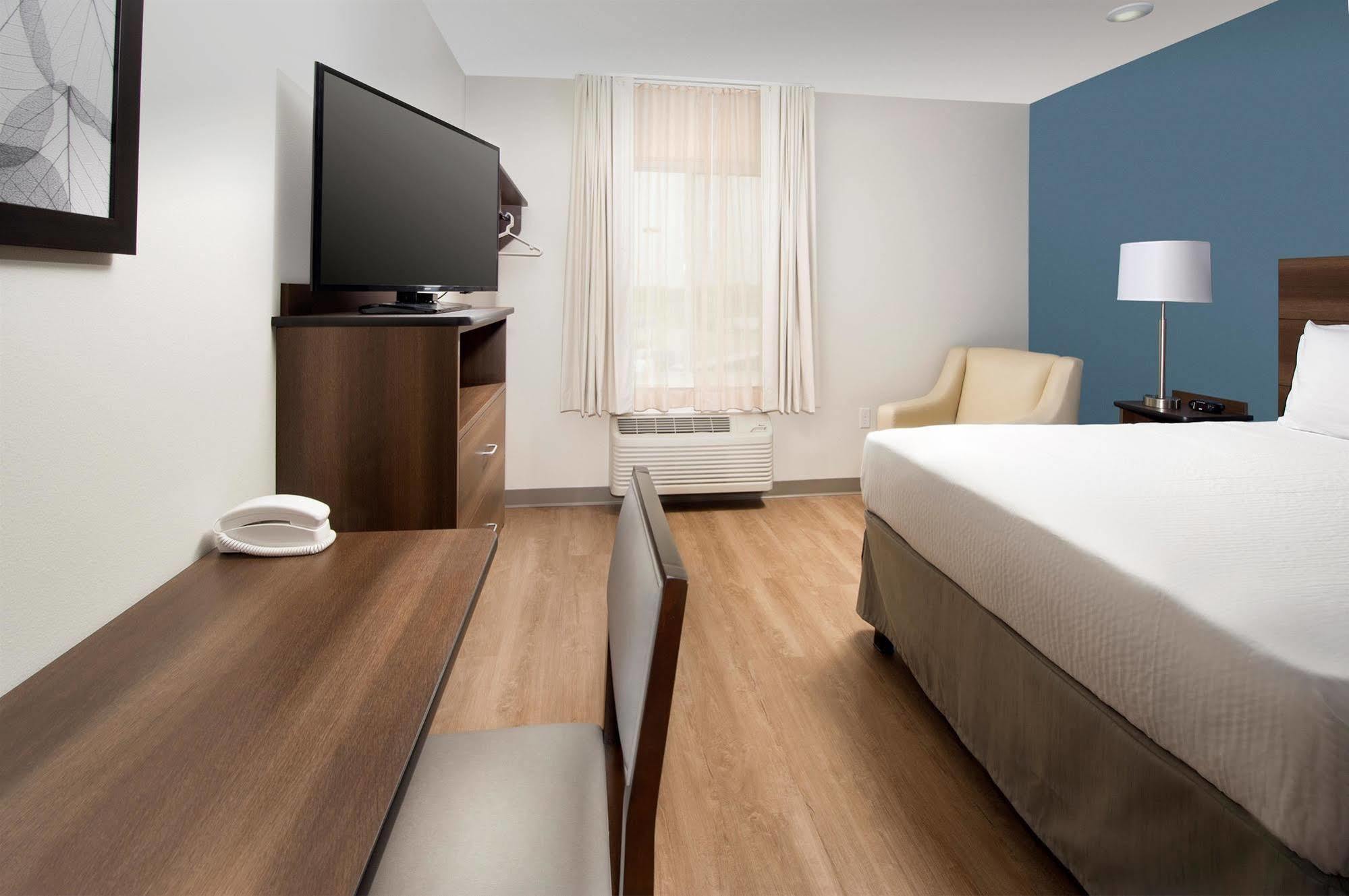 Woodspring Suites Fargo North Near Ndsu Eksteriør bilde